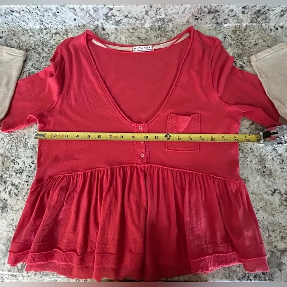 We The Free Heart of Mine Colorblock Peplum Top Henley Coral Salmon Cream Size S - Picture 8 of 9